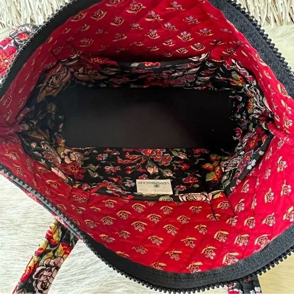 Vintage VERA BRADLEY Anastasia Petite Paddy Bag Zipper USA Black Red Floral Y2K - Picture 11 of 14